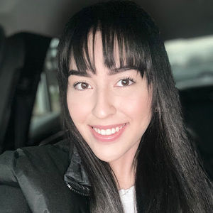 Meet your Posher, Leslie